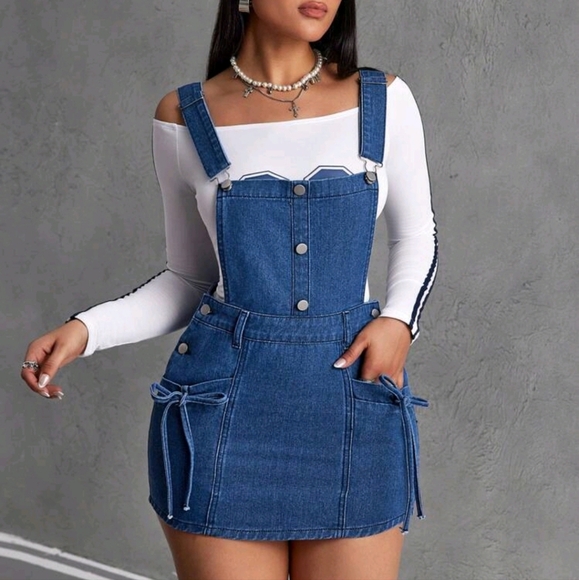 Women Casual Button Decor Pocket Strap Denim Overall Dress, Daily Wear - Picture 3 of 5